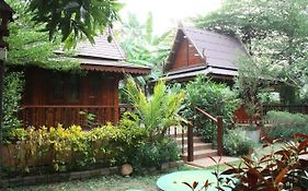 Resort Baan Mai Chai Khlong Amphawa